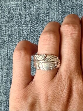 Foxy Originals Leaf Motif Silver Tone Ring